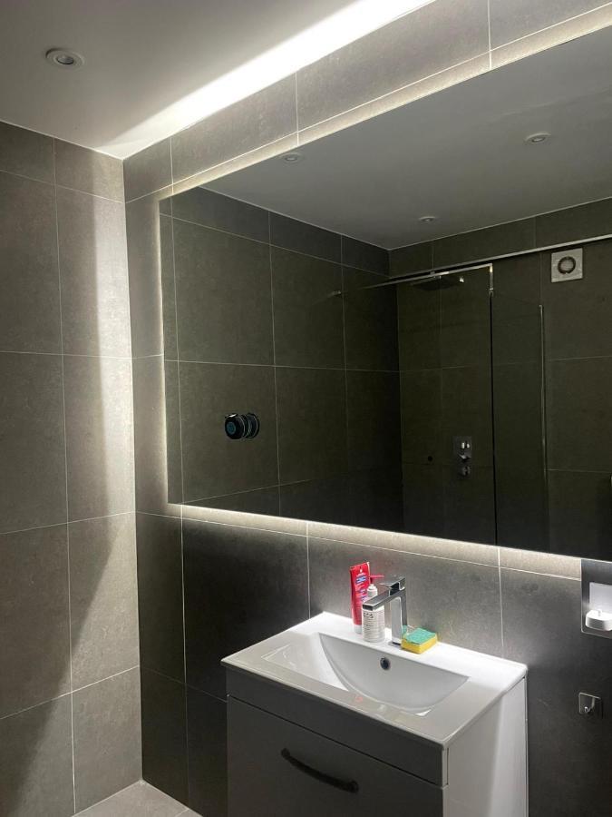 Balham, South London Spacious Guest House 1, 6 Rooms Available Exteriér fotografie