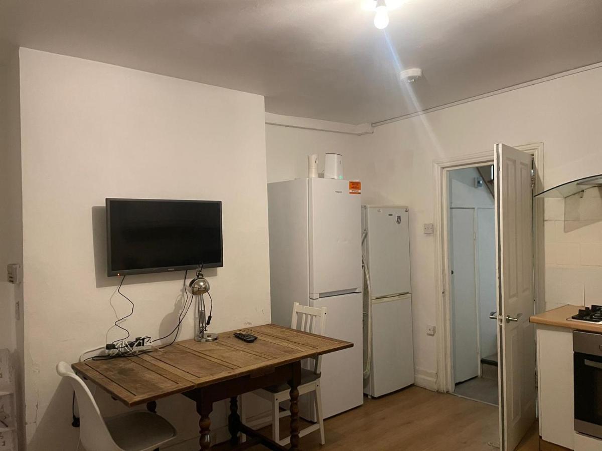 Balham, South London Spacious Guest House 1, 6 Rooms Available Exteriér fotografie