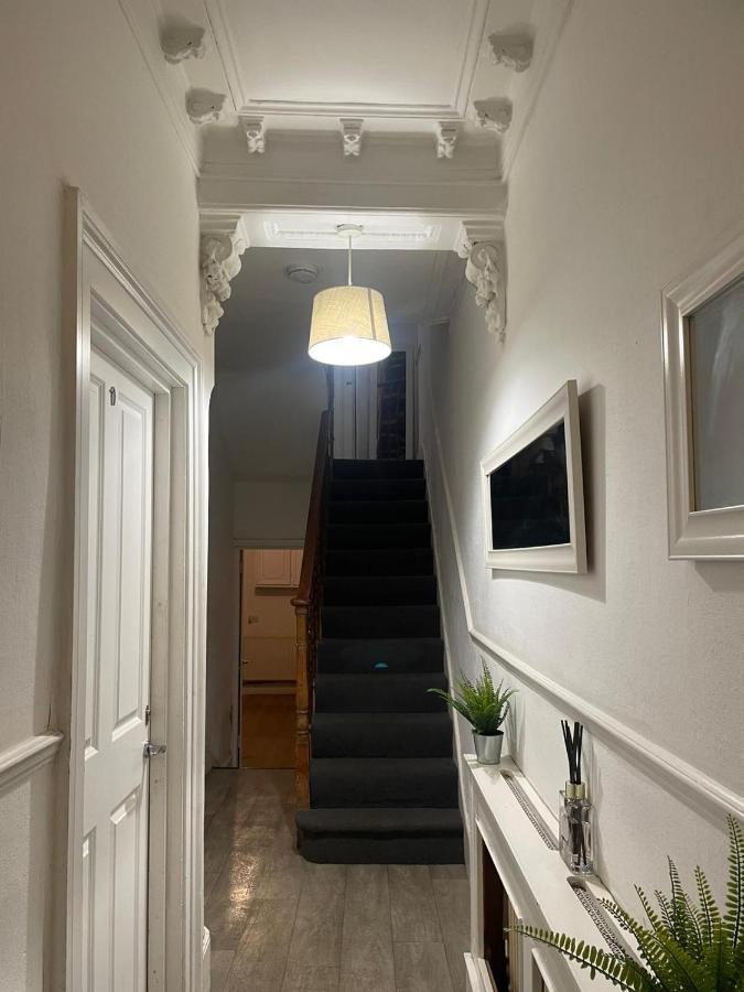 Balham, South London Spacious Guest House 1, 6 Rooms Available Exteriér fotografie